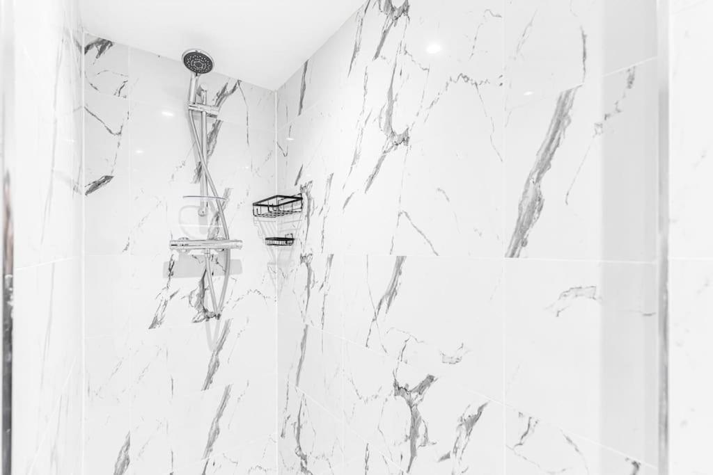 Luxstay Holland Park Apartment With Ac ロンドン エクステリア 写真